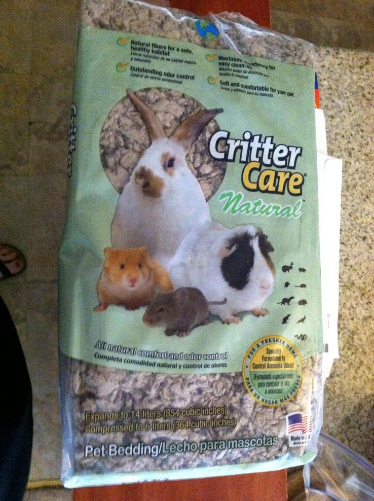GliderGossip What can i line their cage with